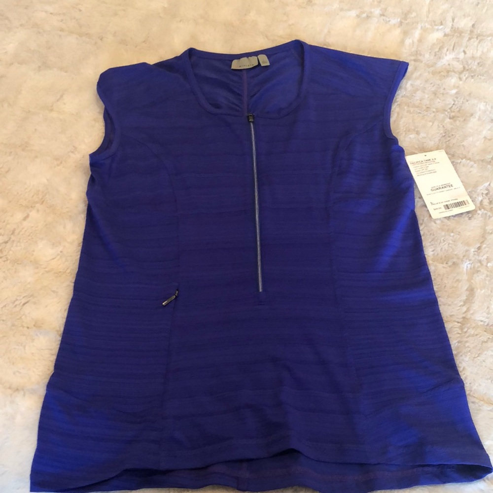 Athleta top